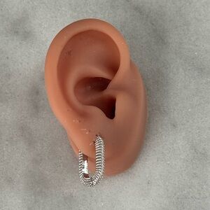 Silver Textured Chunky Oval Hoop Earrings 

Brand New

Stainless Steel